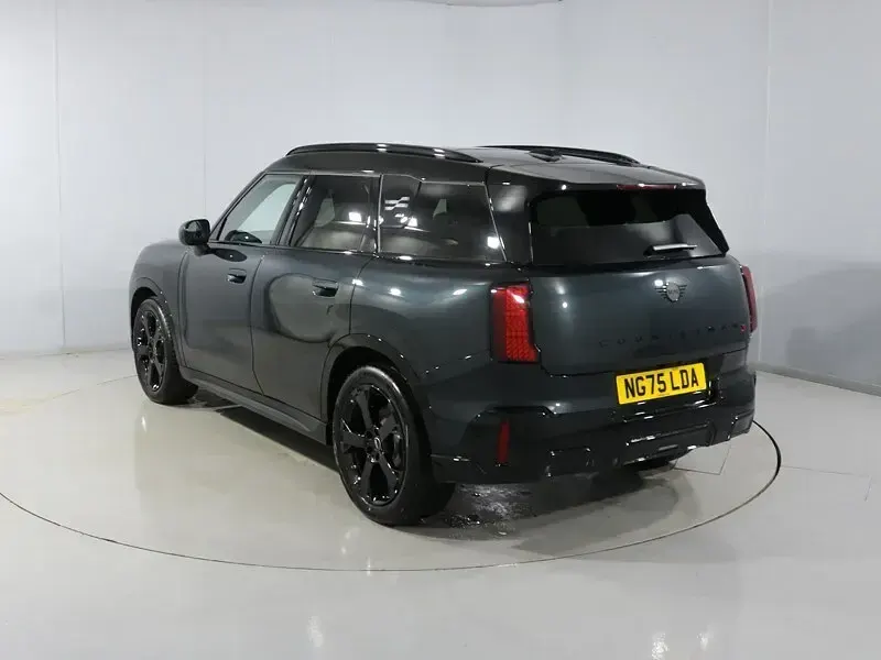 Usado Mini Countryman Sport 215 CV (158 kW) 2025 Gris SUV