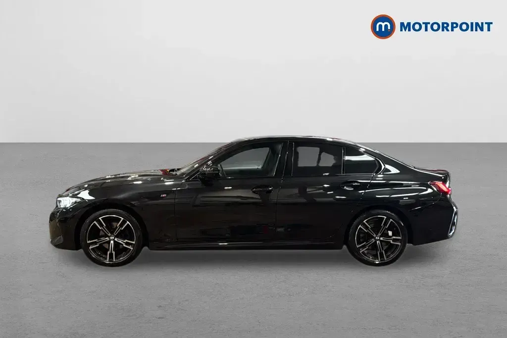 Usado BMW 320 M Sport 2024 Preto Sedan