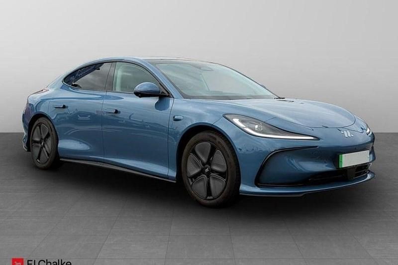 Used MG IM5 300 kW (408 HP) 2025 Blue Hatchback