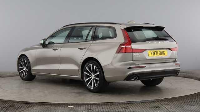 Used Volvo V60 Momentum 194 HP (142 kW) 2021 Grey Estate