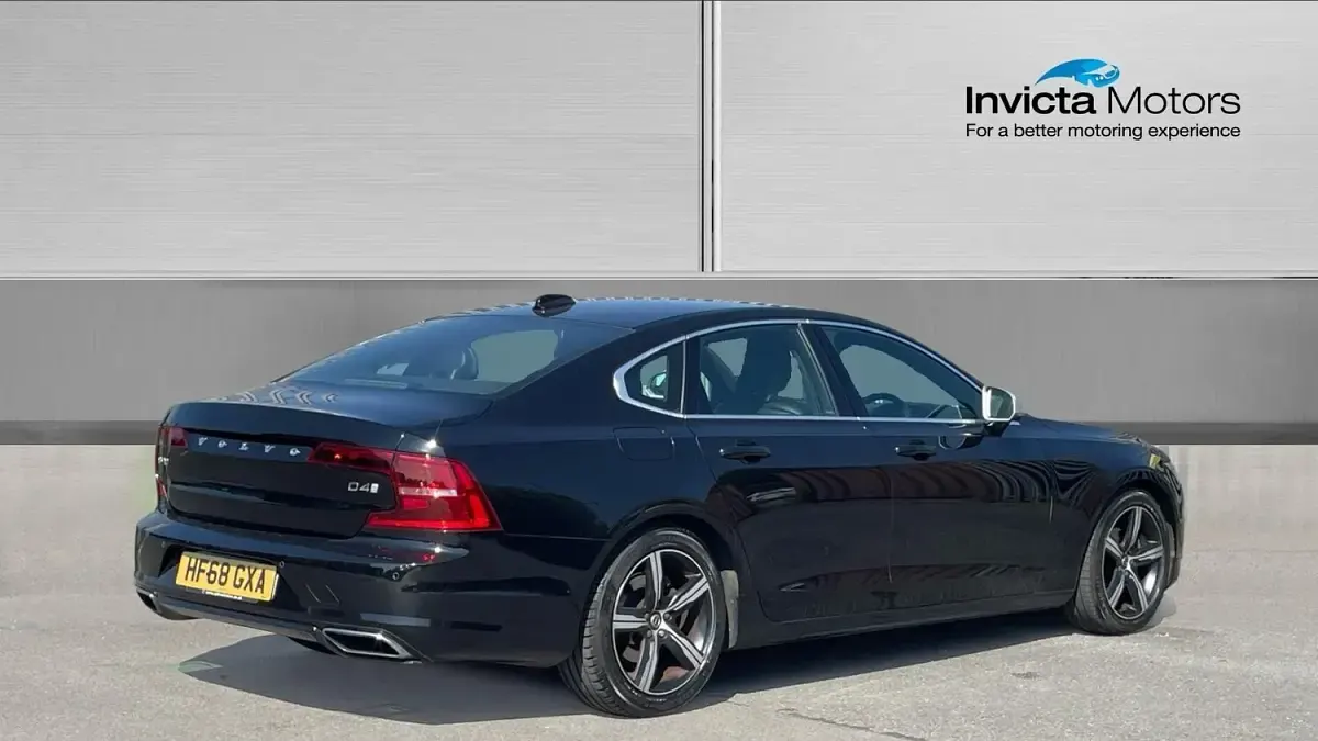 Used Volvo S90 R-Design 190 HP (139 kW) 2018 Black Sedan