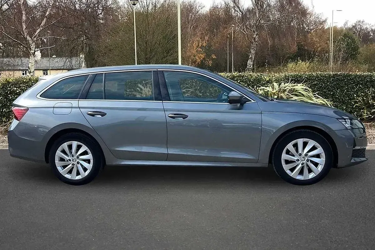 Used Skoda Octavia First Edition 147 HP (108 kW) 2024 Graphite grey metallic Estate