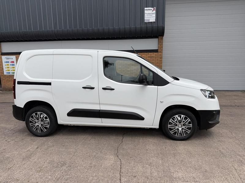 Used Toyota Proace Active 2022 White MPV