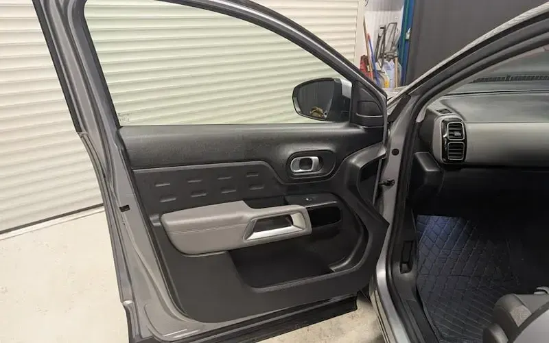 Used Citroën C5 Aircross Flair 226 HP (166 kW) 2021 Grey SUV