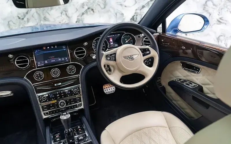 Used Bentley Mulsanne Mulliner 513 HP (377 kW) 2016 Blue Sedan