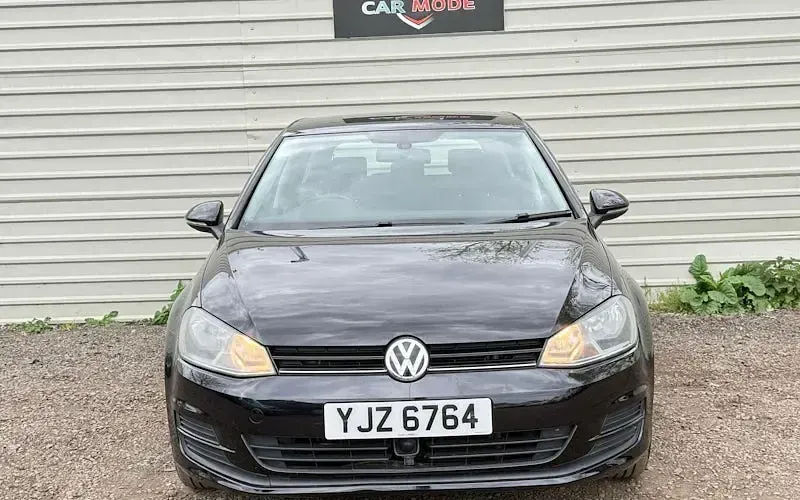 Used VW Golf VII SE 122 HP (89 kW) 2014 Hatchback