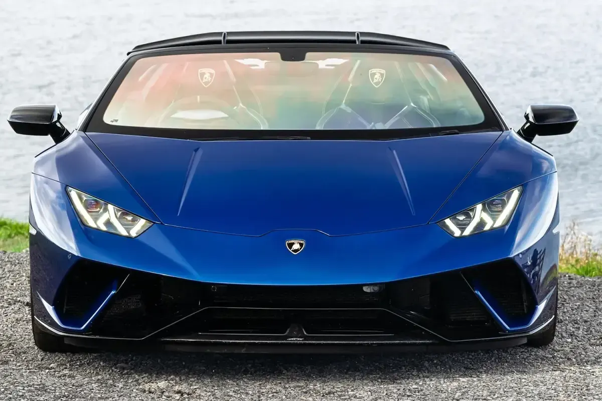Used Lamborghini Huracán 640 HP (470 kW) 2018 Blue Cabriolet