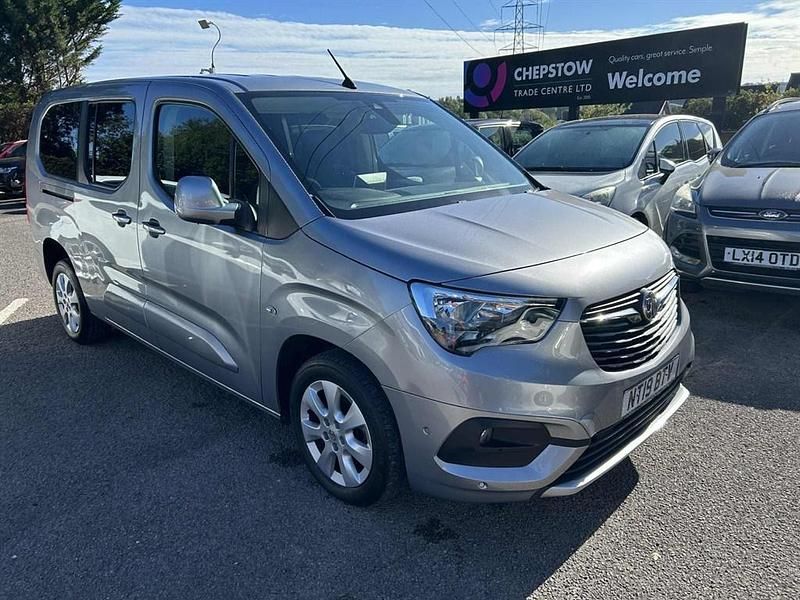 Grey Used 2019 Vauxhall Combo S MPV | £7,995 (Fair price) - Image 1/4