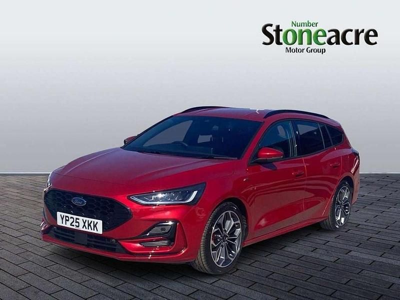 Used Ford Focus ST-Line X 153 HP (112 kW) 2025 Red Estate