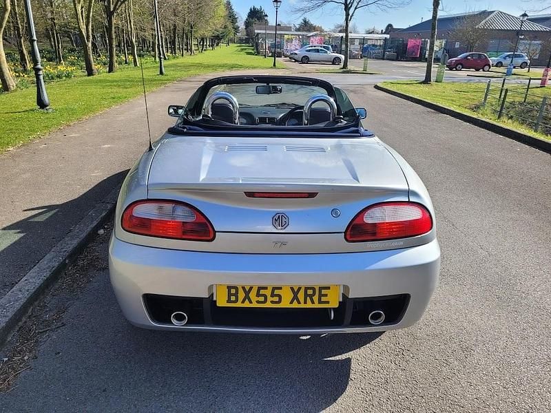 Used MG F 135 HP (99 kW) 2005 Silver Cabriolet