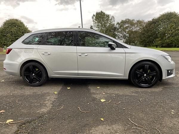 Used Seat Leon FR 150 HP (110 kW) 2015 Silver Estate