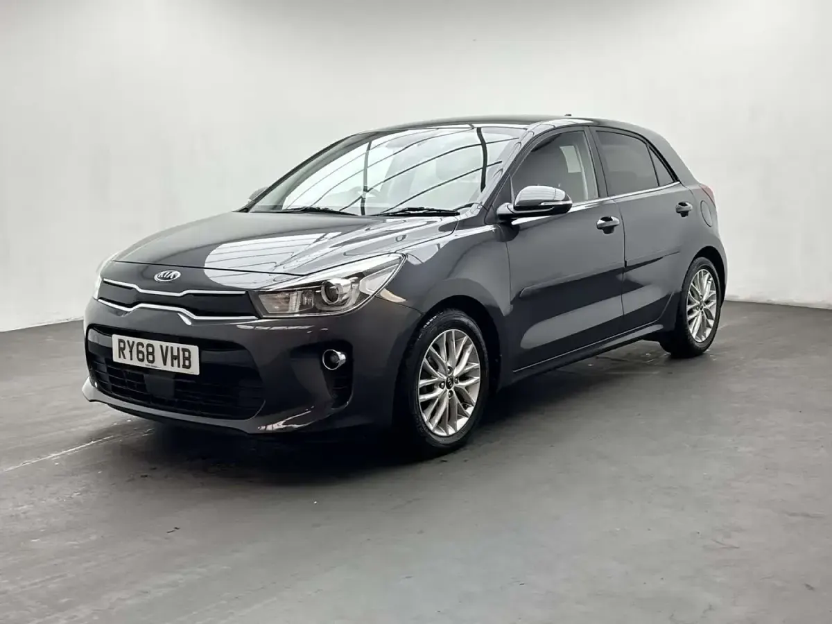 Used Kia Rio 100 HP (73 kW) 2019 Grey Hatchback