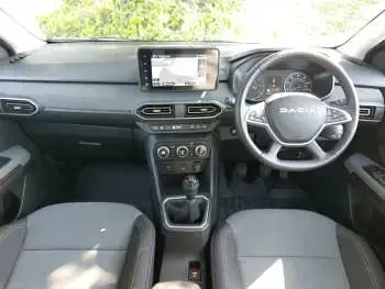 Used Dacia Jogger Extreme 109 HP (80 kW) 2025 Green MPV