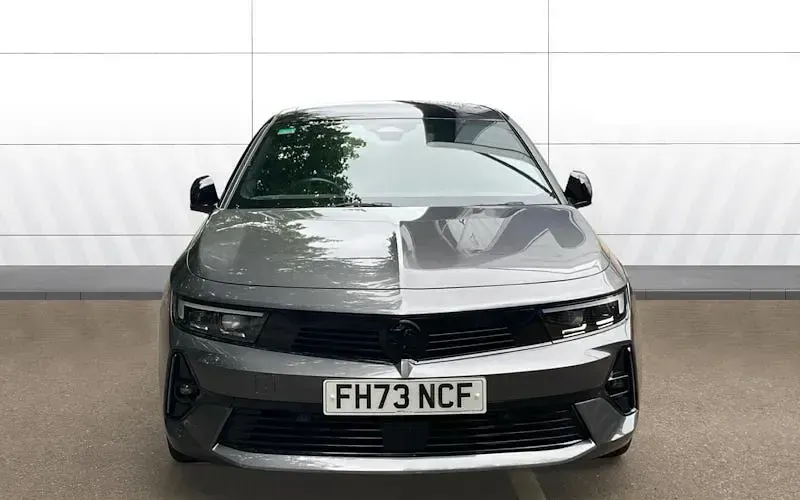 Used Vauxhall Astra Ultimate 131 HP (96 kW) 2026 Hatchback