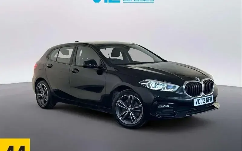 Used BMW 118 Sport Line 136 HP (100 kW) 2024 Hatchback