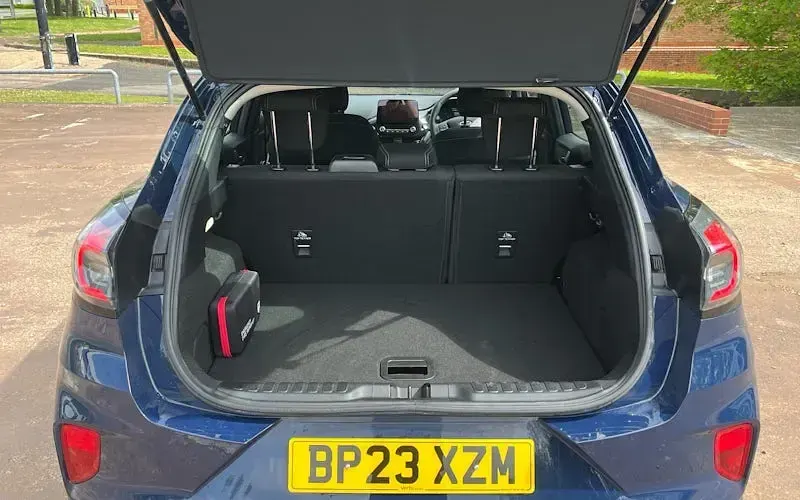 Używany Ford Puma Titanium 125 KM (91 kW) 2023 Niebieski SUV