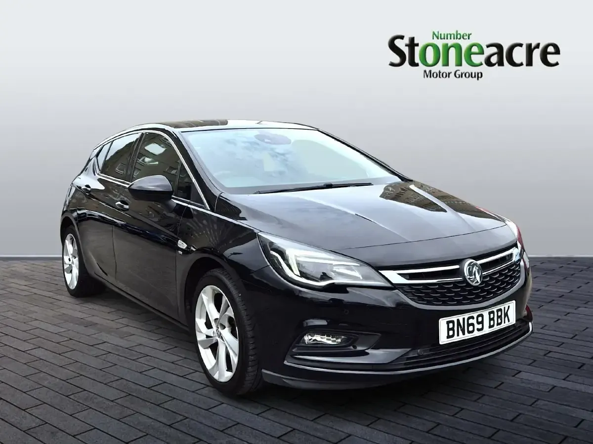 Used Vauxhall Astra SRi 150 HP (110 kW) 2019 Black Hatchback