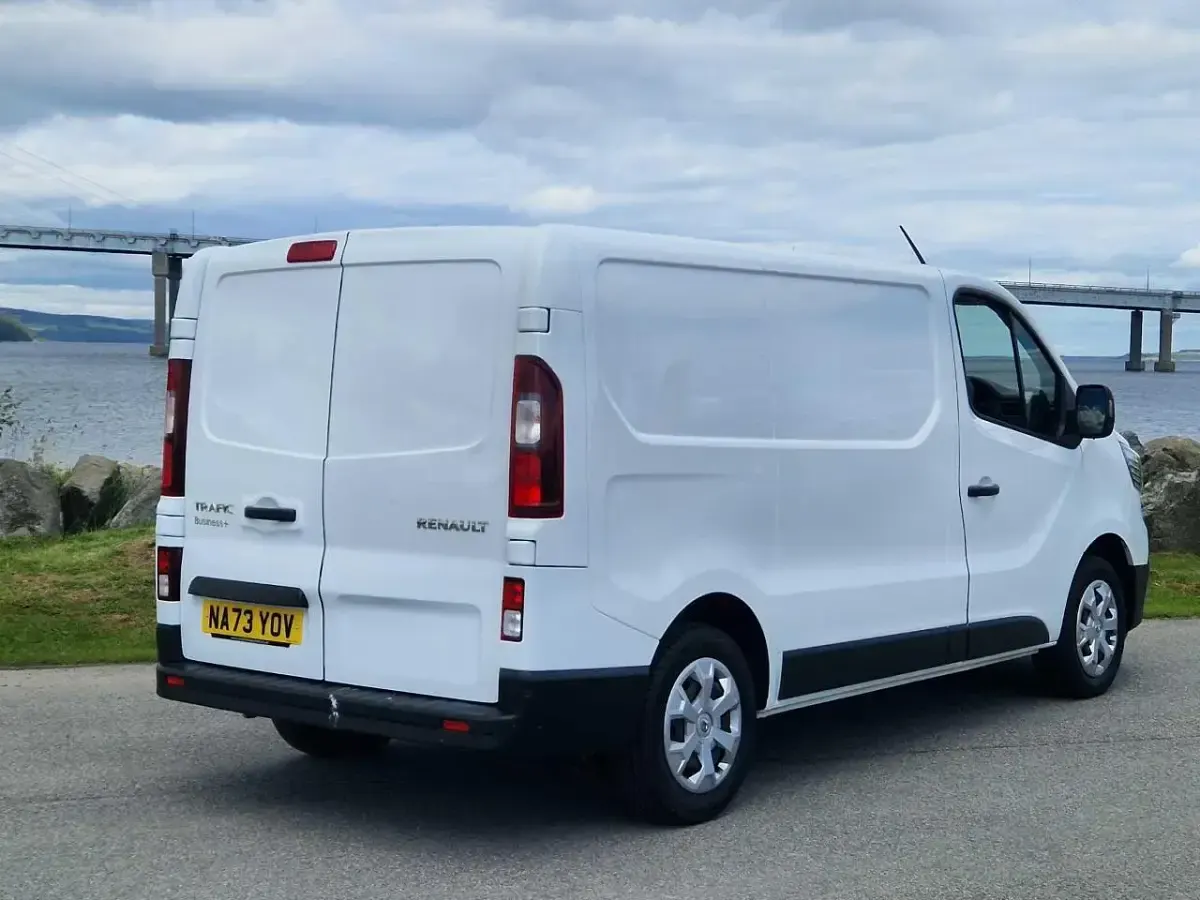 Used Renault Trafic Business 128 HP (94 kW) 2023 White