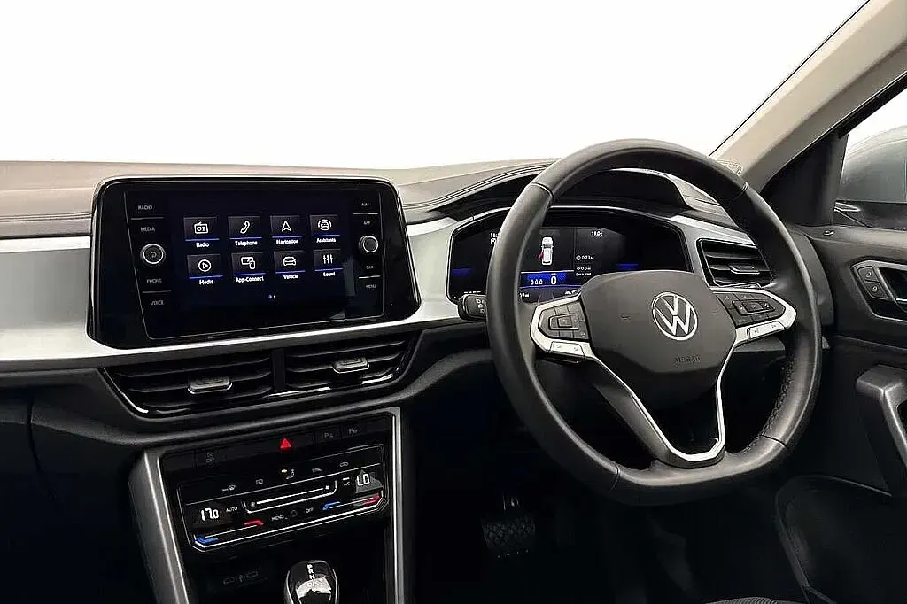 Used VW T-Roc Match 150 HP (110 kW) 2025 Silver SUV