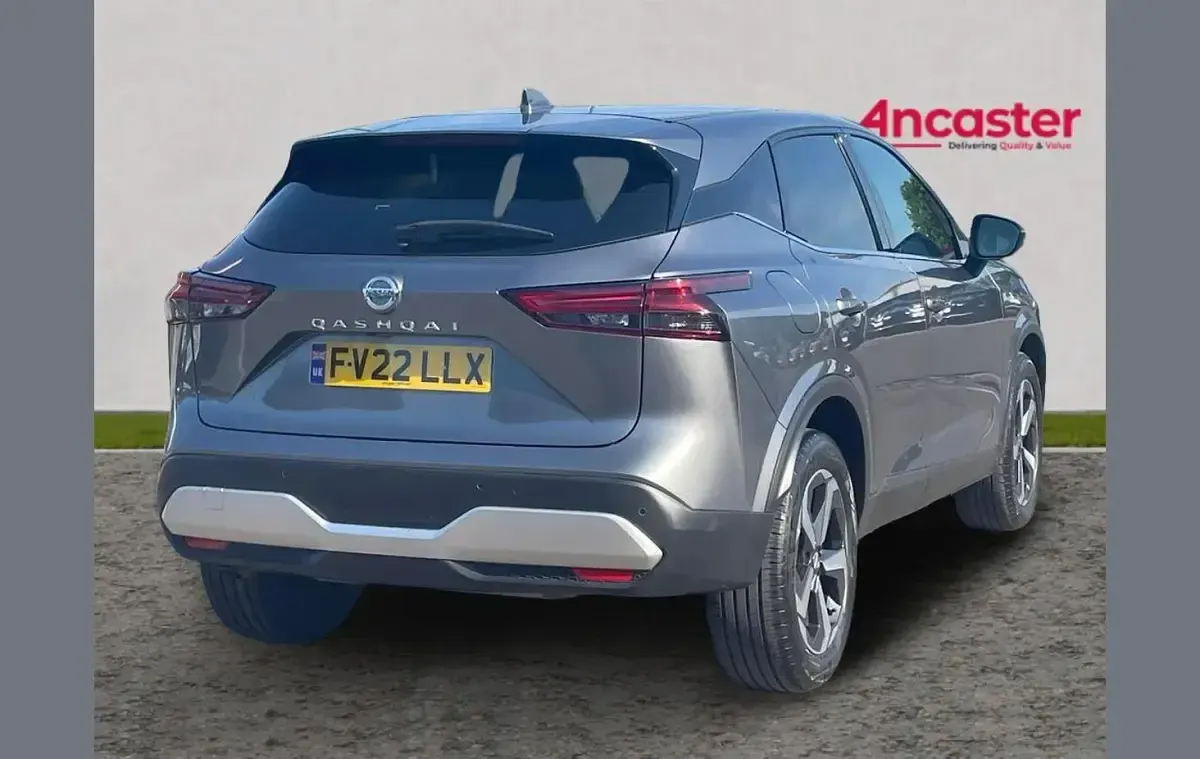 Used Nissan Qashqai N-Connecta 155 HP (114 kW) 2022 Grey SUV