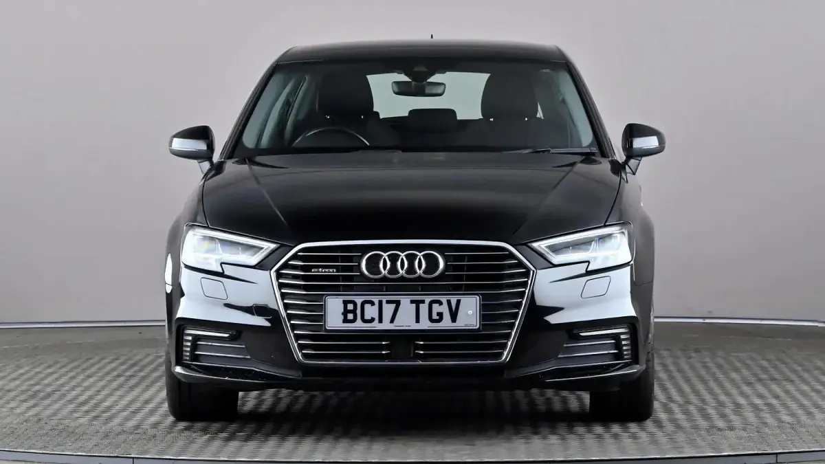 Usado Audi A3 e-tron Premium 150 CV (110 kW) 2017 Negro Utilitario