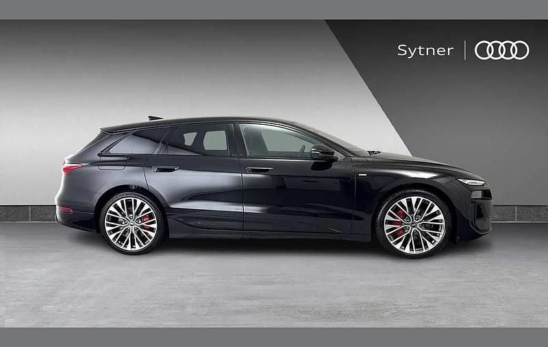 Używany Audi e-tron Performance 266 kW (362 KM) 2025 Czarny SUV