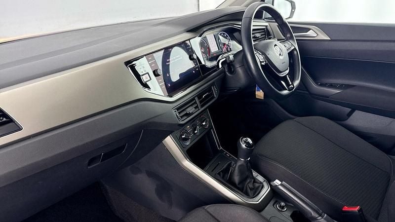 Usado VW Polo Match 95 HP (69 kW) 2020 Prateado Citadino