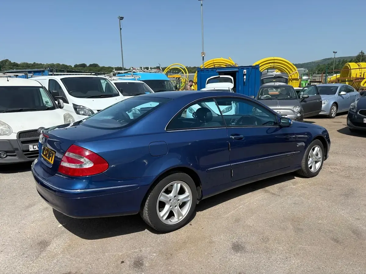 Used Mercedes CLK320 2002 Blue Coupe