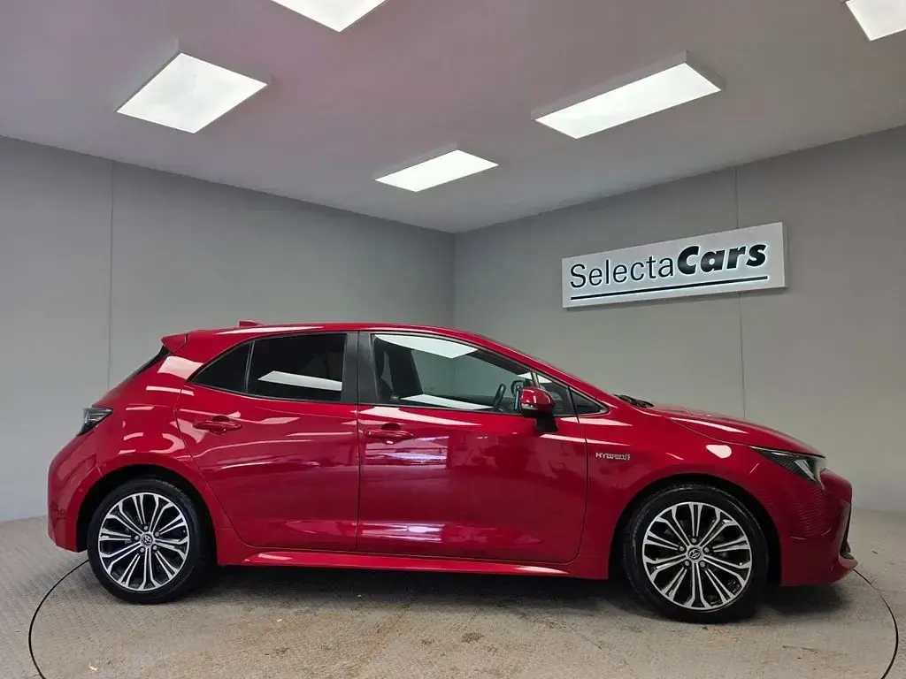 Used Toyota Corolla Design 2019 Red Hatchback
