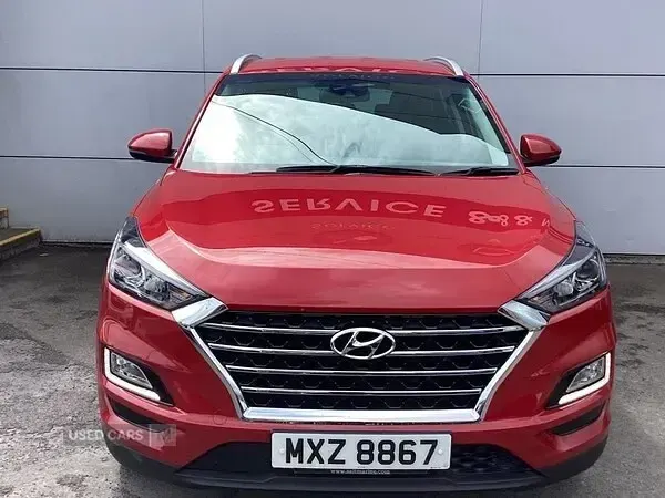 Used Hyundai Tucson SE 132 HP (97 kW) 2019 Red SUV