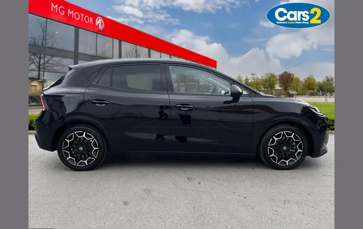 New MG MG4 EV 116 kW (158 HP) 2026 Black Hatchback