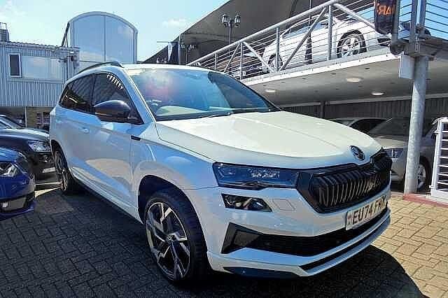 White New 2024 Skoda Karoq SportLine SUV | £29,280 (Fair price) - Image 1/4
