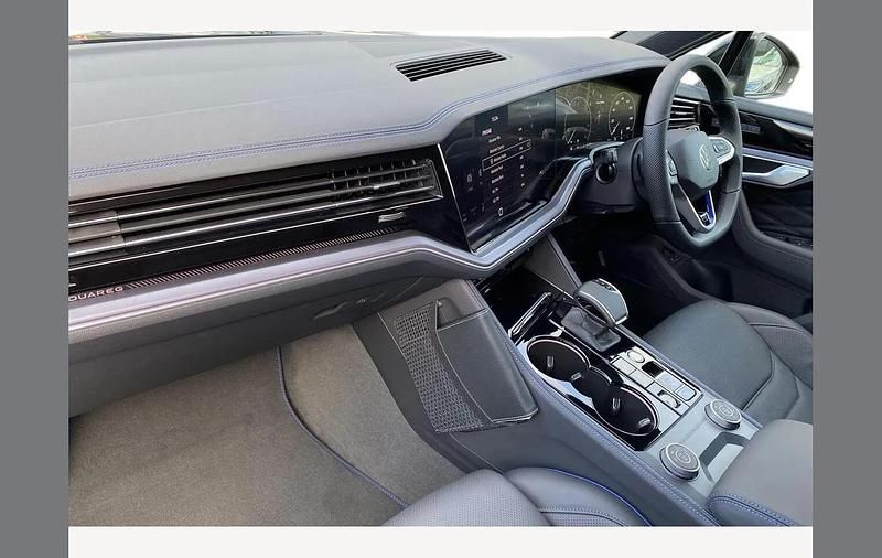 Used VW Touareg R 462 HP (339 kW) 2025 Grenadilla black SUV