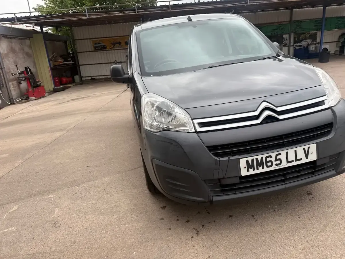 Used Citroën Berlingo 75 HP (55 kW) 2015 Grey MPV