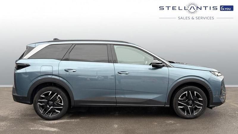 Used Peugeot 5008 Allure 134 HP (98 kW) 2024 Blue SUV