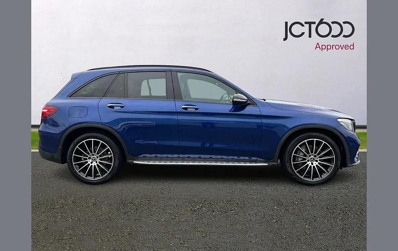 Used Mercedes GLC220 AMG 168 HP (123 kW) 2019 Blue SUV