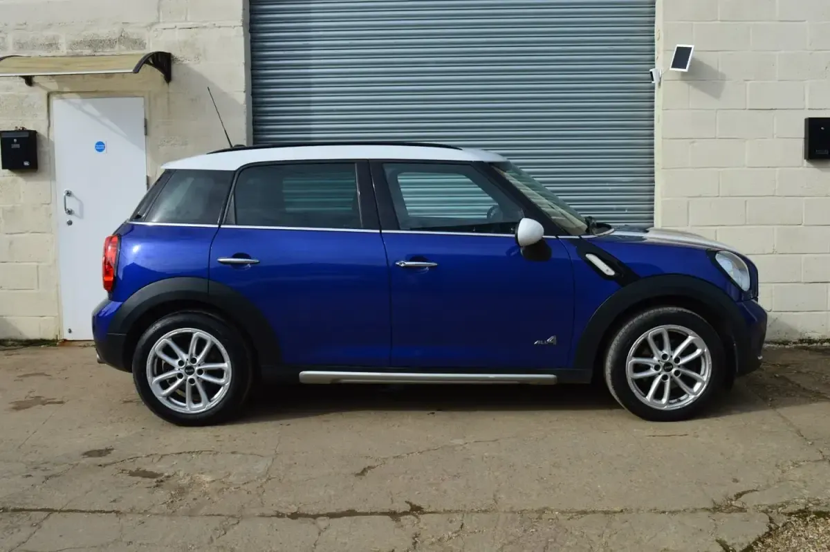 Usado Mini Cooper D 2014 Azul Citadino