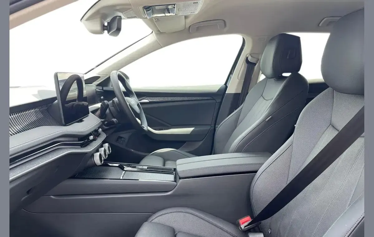 New Skoda Superb SE L 200 HP (147 kW) 2026 Black Estate