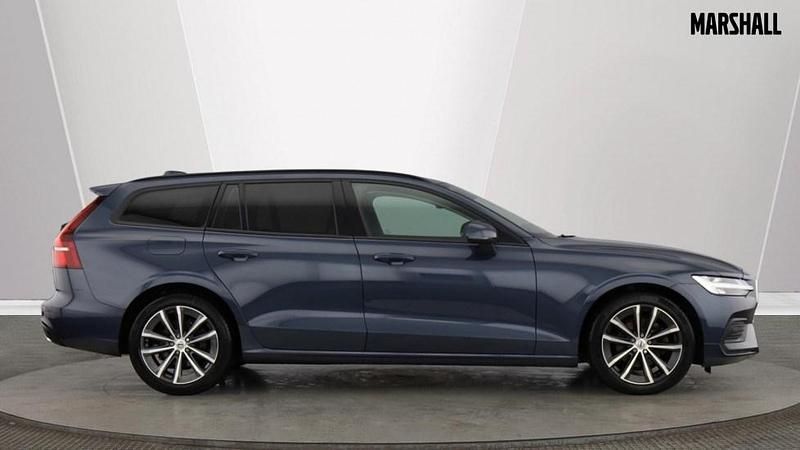 Used Volvo V60 Momentum 163 HP (119 kW) 2022 Blue Estate