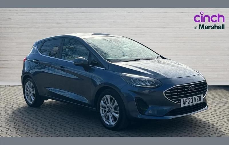 Used Ford Fiesta Titanium 100 HP (73 kW) 2023 Chrome blue (premium colour) Hatchback