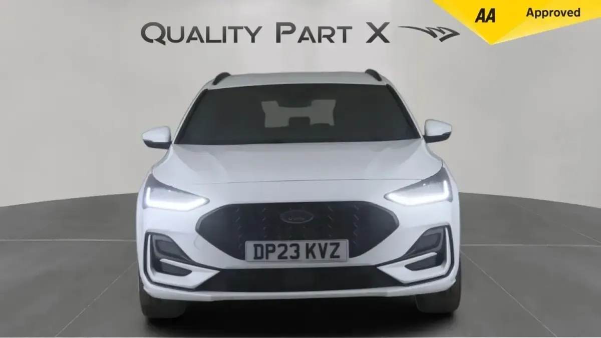 Usado Ford Focus ST-Line 2023 Blanco Familiar