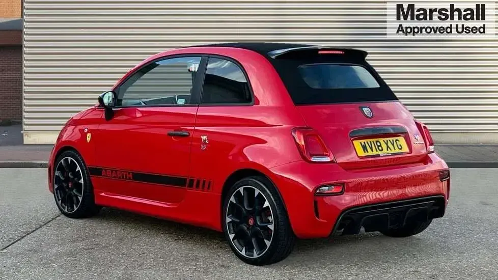 Używany Abarth 595 Competizione 180 KM (132 kW) 2018 Czerwony Kabriolet