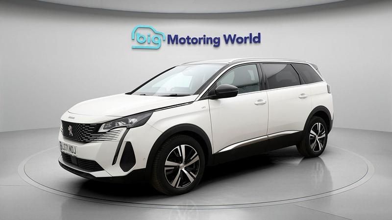 Used Peugeot 5008 GT 131 HP (96 kW) 2022 White SUV