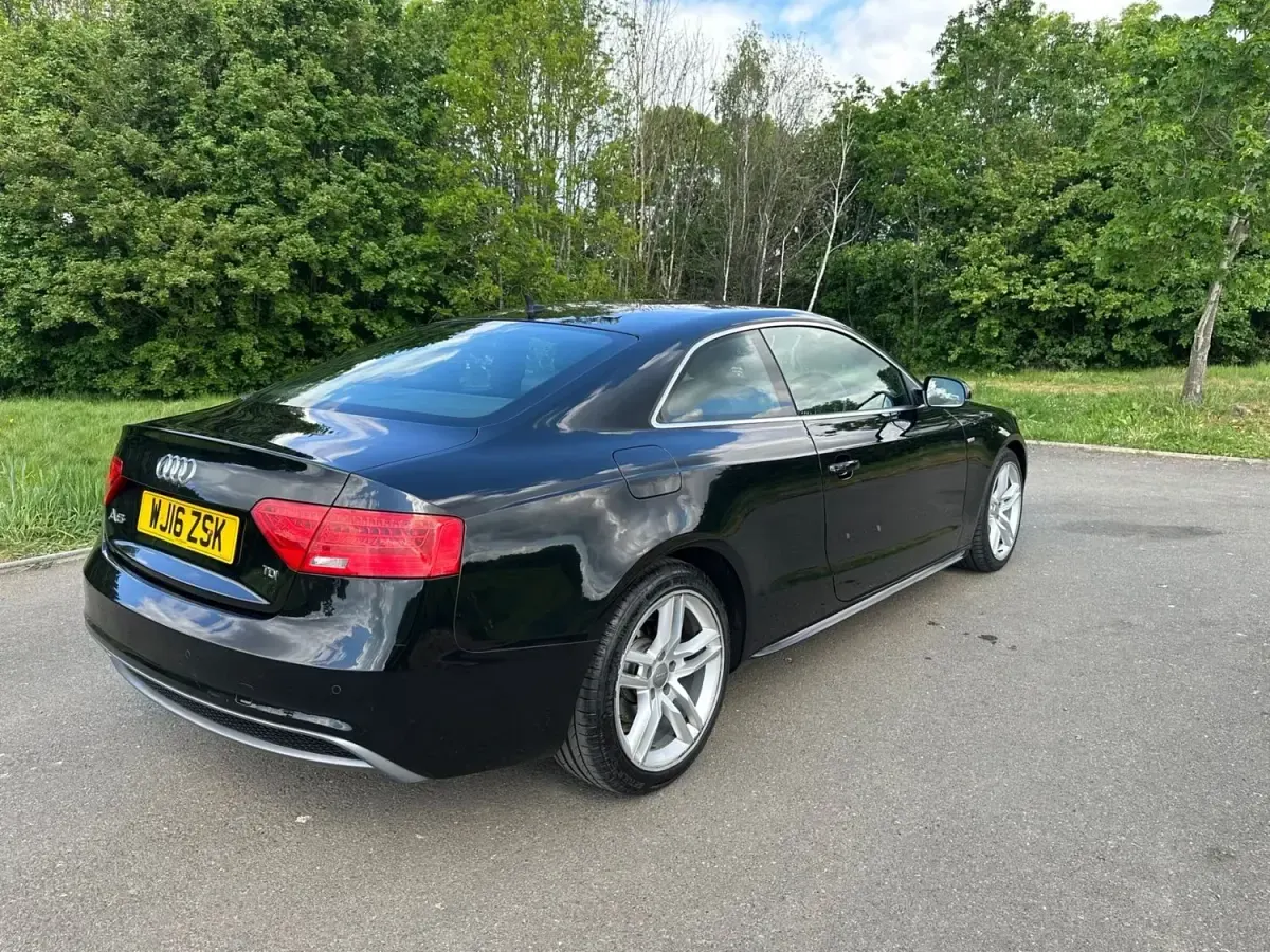 Begagnad Audi A5 S-Line 2016 Svart Sportkupé