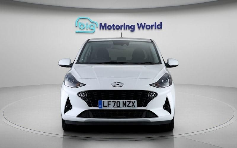 Used Hyundai i10 Premium 84 HP (61 kW) 2023 Hatchback