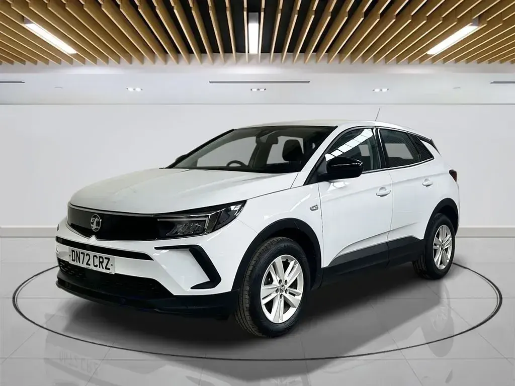 Second-hand Vauxhall Grandland X S 130 CP (95 kW) 2022 Alb SUV