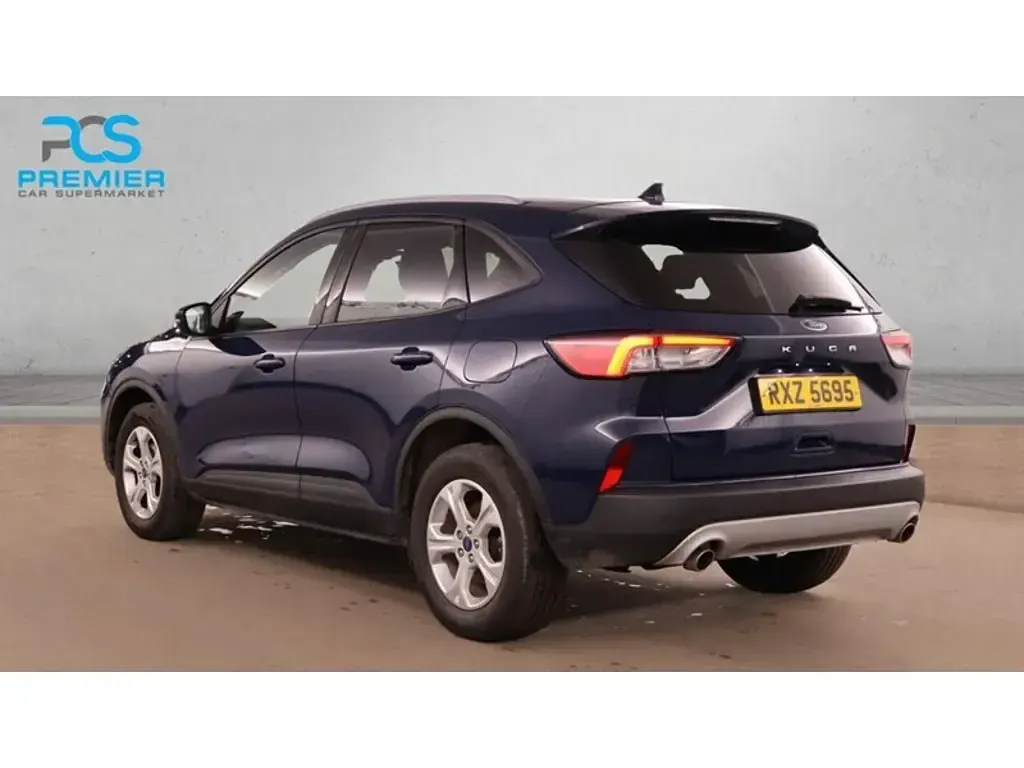 Used Ford Kuga Zetec 150 HP (110 kW) 2022 Blazer blue (standard paint) SUV