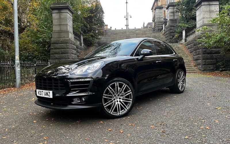 Used Porsche Macan S 258 HP (189 kW) 2017 Black SUV