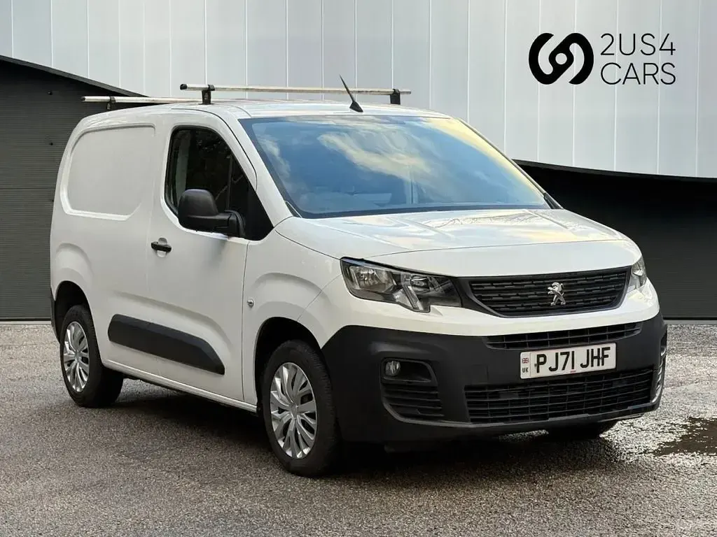 Begagnad Peugeot Partner Premium 2021 Vit Minibuss