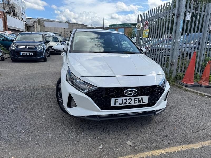 Used Hyundai i20 SE 2022 White Hatchback